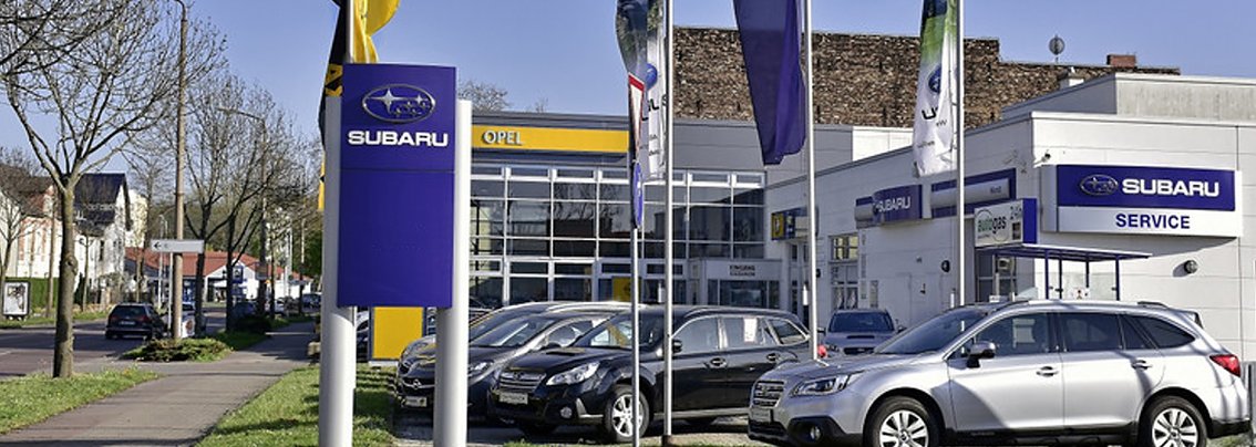 Aussenansicht des Autohauses Peter in der Trothaer Stra&szlig;e in Halle