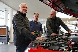 &Uuml;bergabe des Kommando-Einsatzwagens 