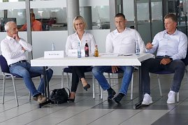 Eindr&uuml;cke von der Begr&uuml;&szlig;ungsveranstaltung