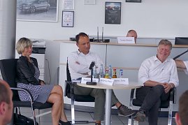 Eindr&uuml;cke von der Begr&uuml;&szlig;ungsveranstaltung