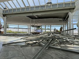 Erste Abrissarbeiten haben begonnen.