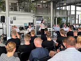 41 junge Menschen beginnen mit ihrer Ausbildung