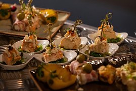 67. TH&Uuml;RINGER TOP LOUNGE