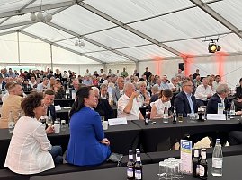 Feierliche Er&ouml;ffnung des Autohofs an der A38/Werther