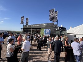 Feierliche Er&ouml;ffnung des Autohofs an der A38/Werther