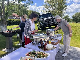 Autohaus-Peter-Mercedes-Benz-Cup/ [Mercedes-AMG G 63 | Energieverbrauch kombiniert: 15,7-14,7 l/100 km | CO2-Emissionen kombiniert: 358-335 g/km | CO2-Klasse: G]