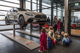 „Kleine Hände, große Zukunft“  Kita-Kinder erleben spannenden Vormittag im Autohaus (Foto: Eric Freytag)