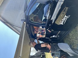 Bilder vom Bergwitztriathlon 2025. Sowohl von der Atmosphäre vor Ort, vom Autohaus Peter Stand, vom #TeamPeter und vom Wettkampf an sich. (Foto: Autohaus Peter GmbH / TriathlonFreundeWittenberg)