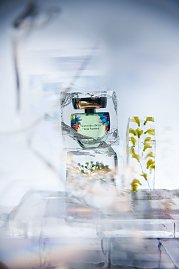 Auf den Bildern sind einzelne Produkte der neuen Mercedes-Benz Herbst/Winter Collection zu sehen in einem passenden Ambiente. (Foto: Mercedes-Benz AG)