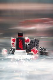 Auf den Bildern sind einzelne Produkte der neuen Mercedes-Benz Herbst/Winter Collection zu sehen in einem passenden Ambiente. (Foto: Mercedes-Benz AG)