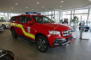 Übergabe des Kommando-Einsatzwagens