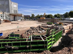 Entwicklung auf der Baustelle des neuen Mercedes-Benz-Centers in Nordhausen