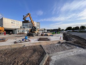 Entwicklung auf der Baustelle des neuen Mercedes-Benz-Centers in Nordhausen