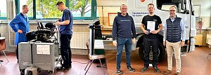 Collage von Peter-Azubi Robert Rausch beim Landesleistungswettbewerb der besten Kfz-Mechatroniker-Gesellen Collage von Peter-Azubi Robert Rausch beim Landesleistungswettbewerb der besten Kfz-Mechatroniker-Gesellen