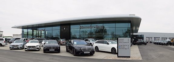 Von der Industriebrache zum Autohaus der Zukunft - vom lost place zum place to be. Am 31. M&auml;rz er&ouml;ffnete das neue Mercedes-Autohaus in Lutherstadt Wittenberg.