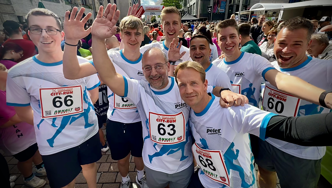 #TeamPeter kurz vor dem Startschuss des Firmenlaufes