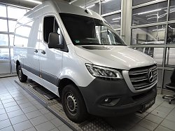 Mercedes-Benz Sprinter 317 CDI  ILS-LED/ MBUX/ AHK 2,8t/ Klima